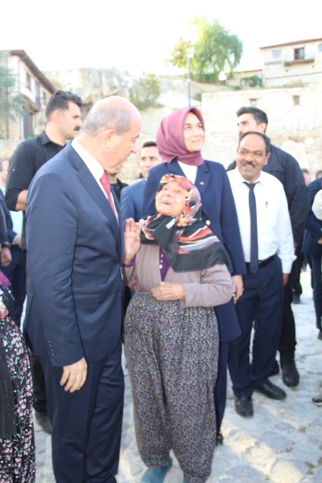 CUMHURBAŞKANI TATAR AYAZİN'DE