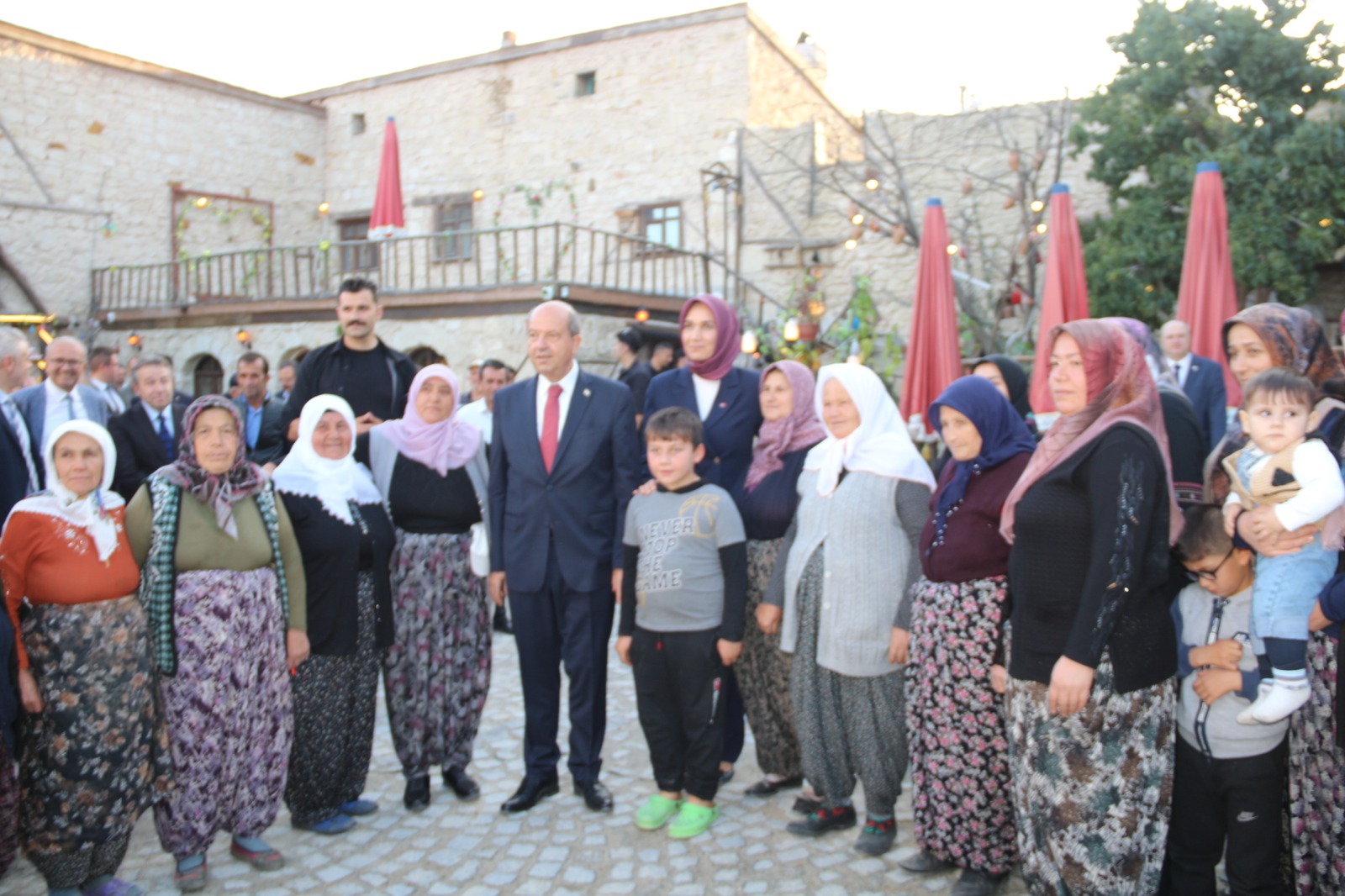 CUMHURBAŞKANI TATAR AYAZİN'DE