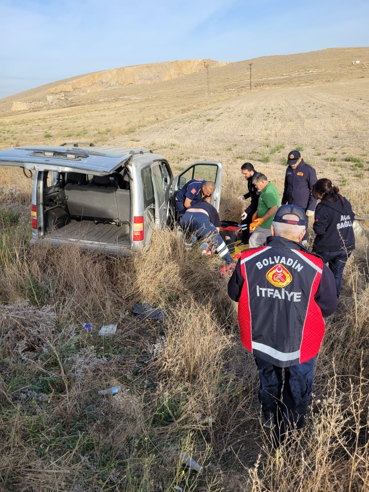 AFYON'DA KAZA: 4 YARALI