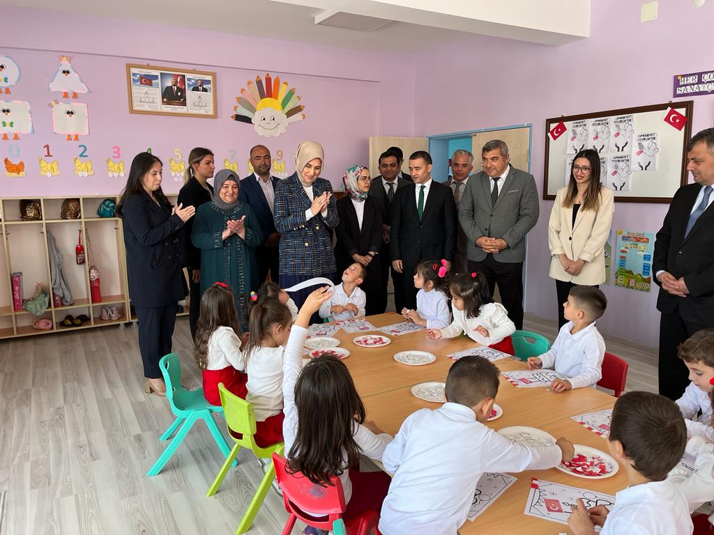 RAHMETLİ EŞİNİN VASİYETİNİ YERİNE GETİRDİ
