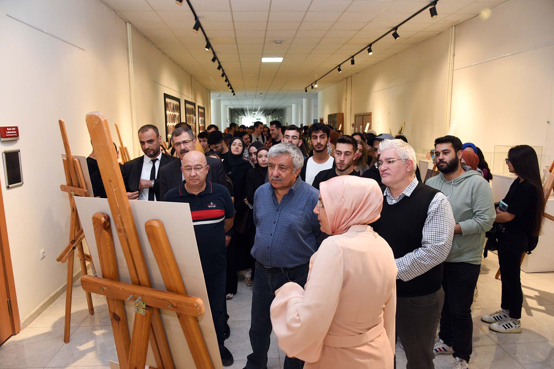 AFYON MYO’DA KAPI TOKMAKLARI SERGİSİ AÇILDI