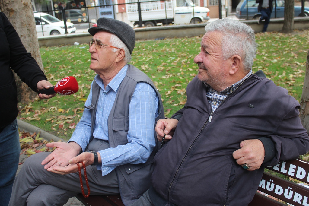 AFYON HALKI MARKET FİYATLARINI YORUMLADI
