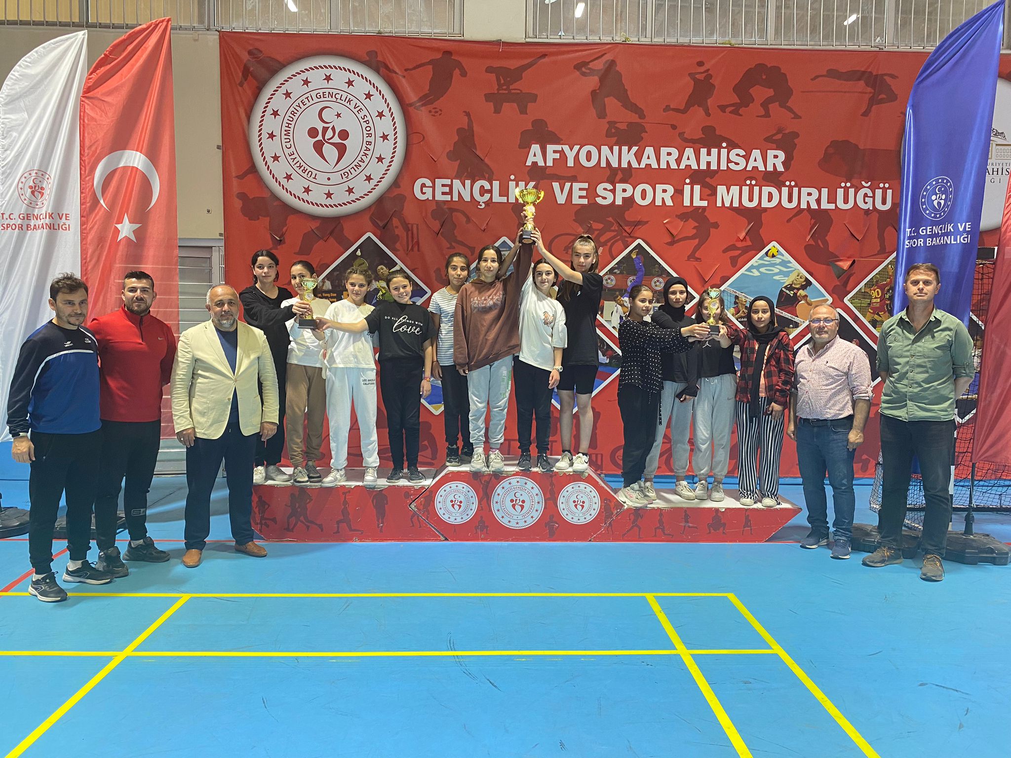 CUMHURİYETİN 100.YILI BADMİNTON TURNUVASI SONA ERDİ