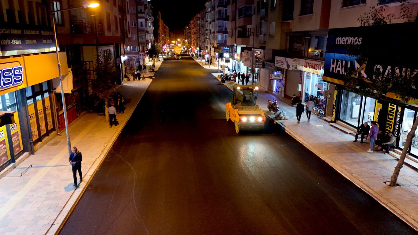 SICAK ASFALT SERİMİNE GEÇİLDİ