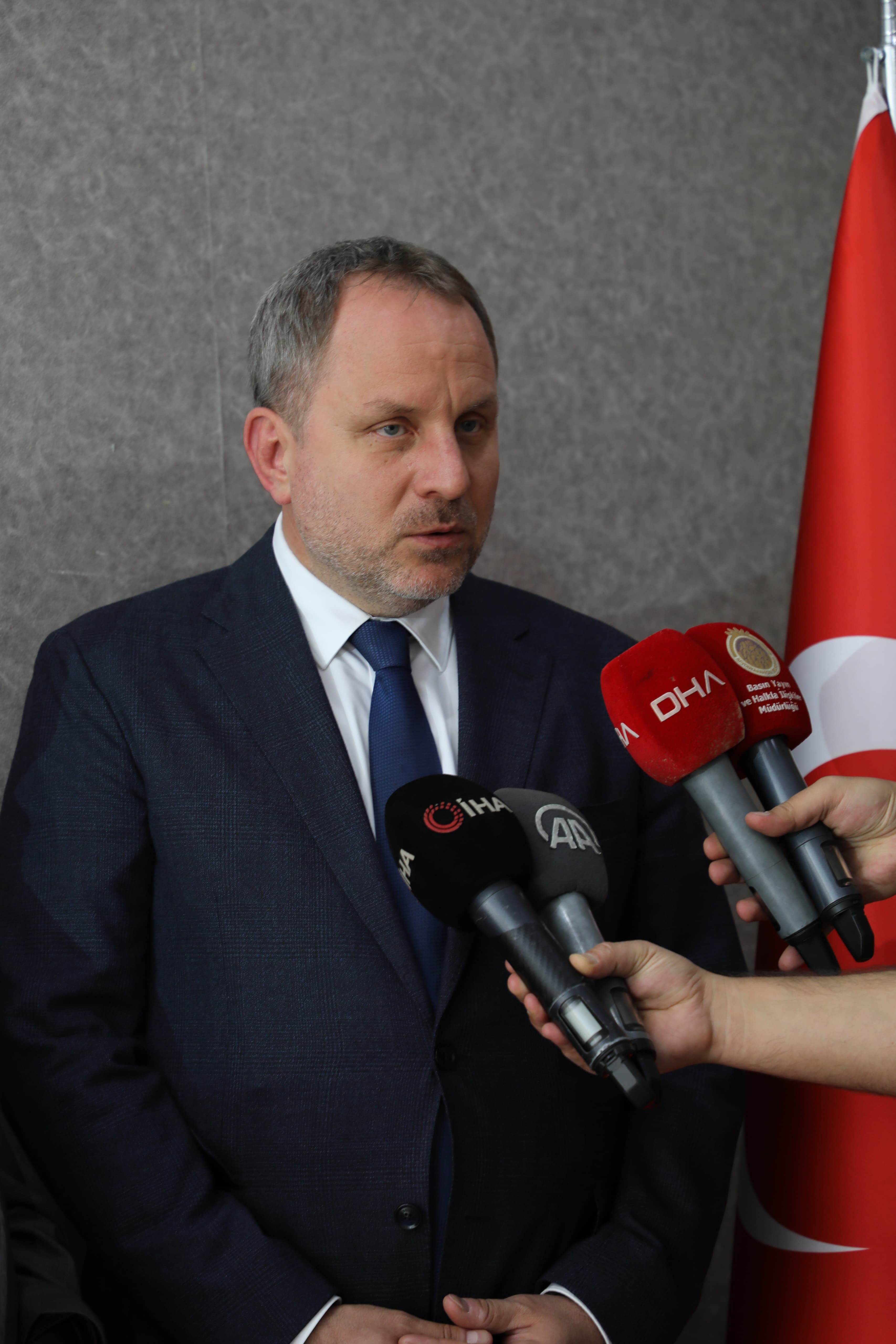 "AFYONKARAHİSAR HIZLI BİR SAVUNMA ŞEHRİ HALİNE GELEBİLİR"