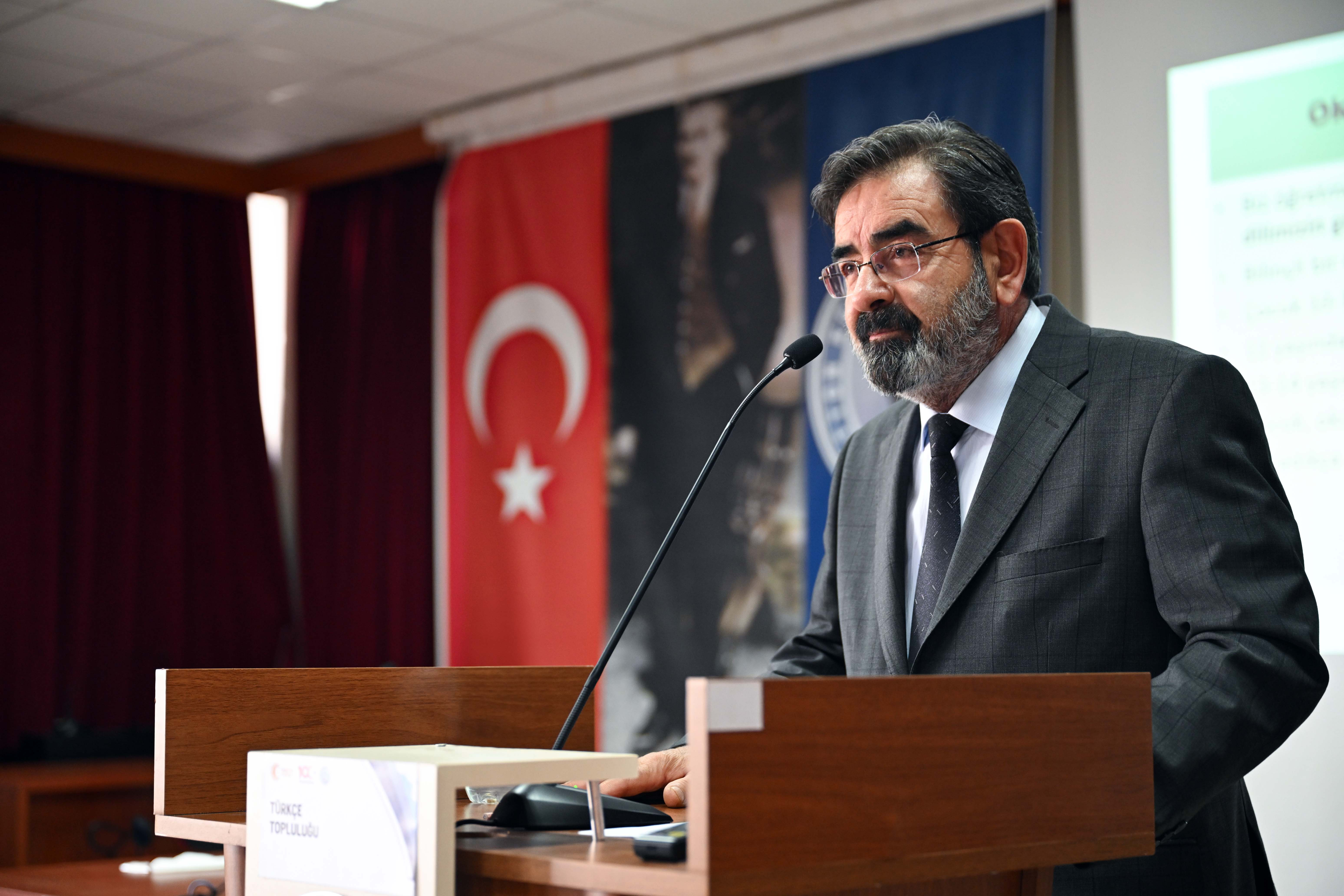 “TÜRK GELENEĞİ SÖZLÜ KÜLTÜRE DAYANIYOR”