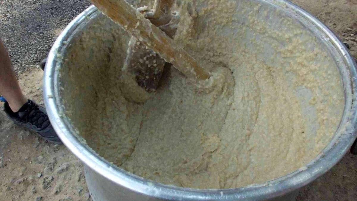 ÇÖMLEKTE PİŞİRİLEN BU LEZZET DAMAK ÇATLATIYOR