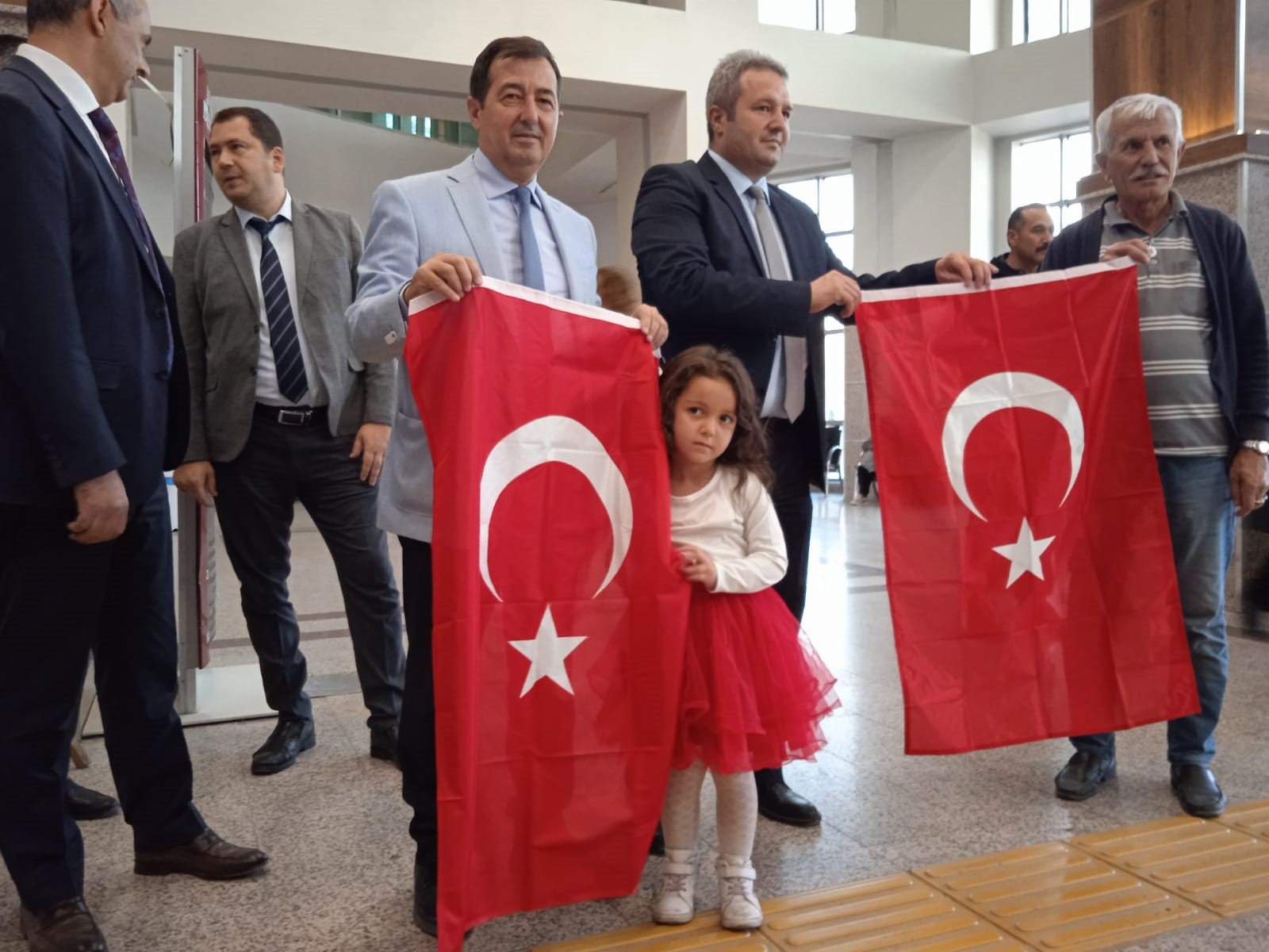 DEVLET HASTANESİNDE COŞKULU ANLAR