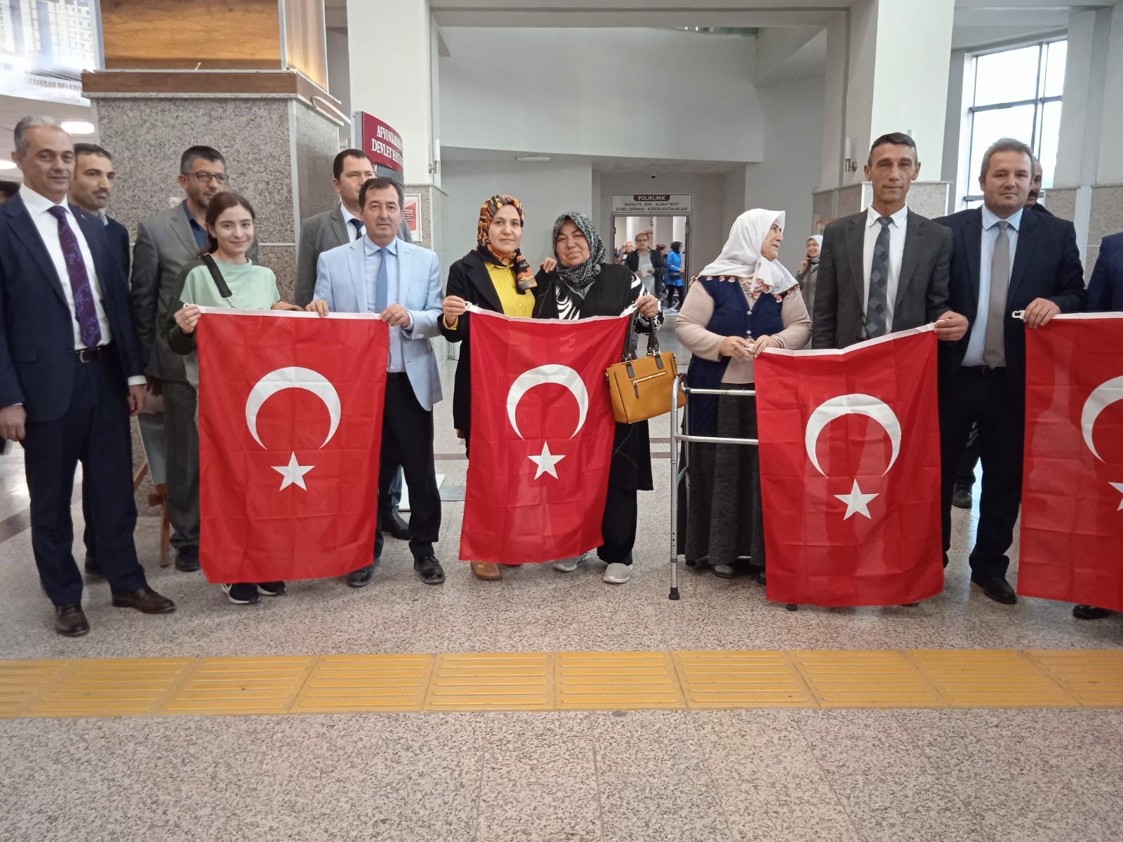 DEVLET HASTANESİNDE COŞKULU ANLAR