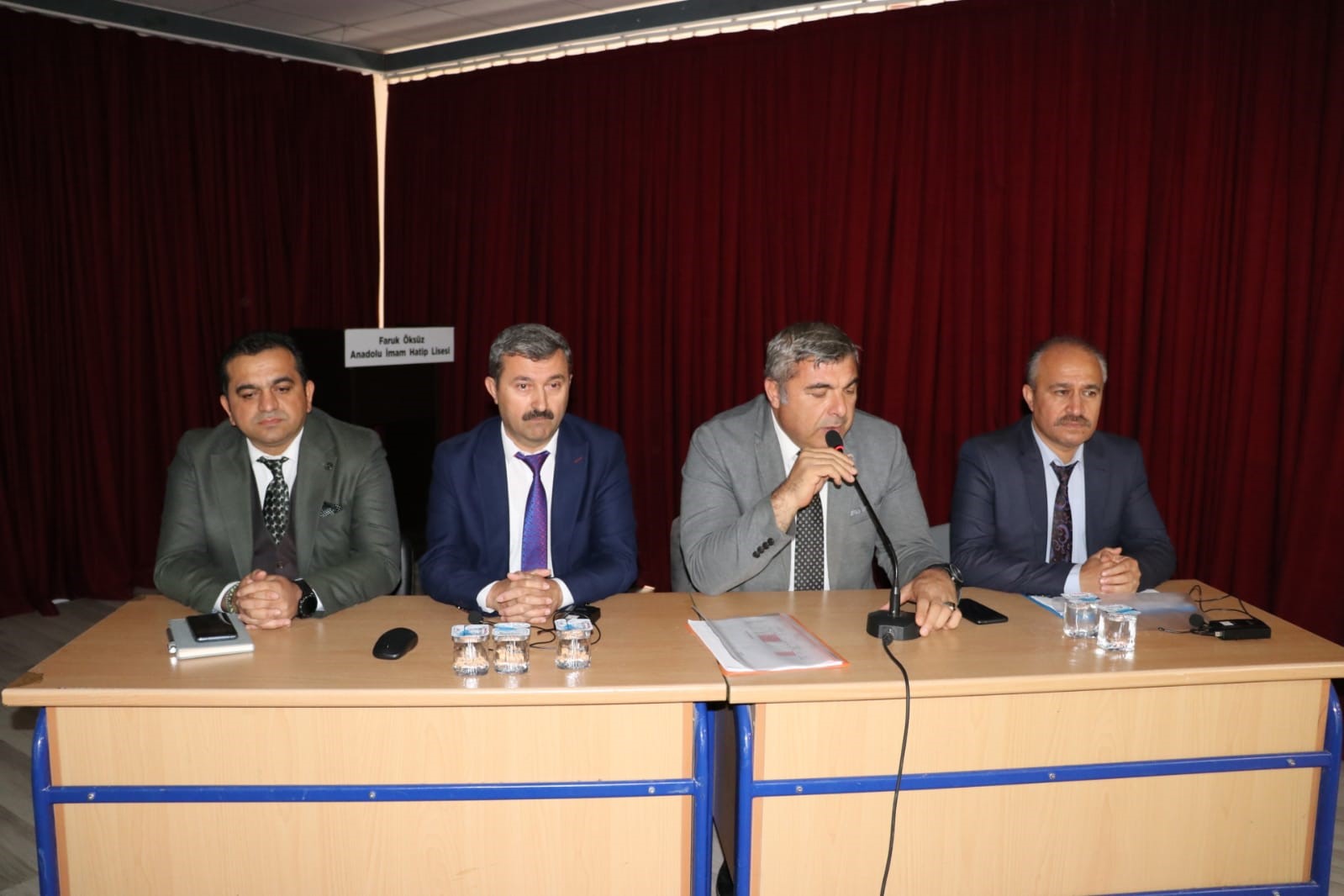 “ÖĞRENCİLERİMİZİN KENDİLERİNİ KEŞFETMELERİNE OLANAK VERMELİYİZ”