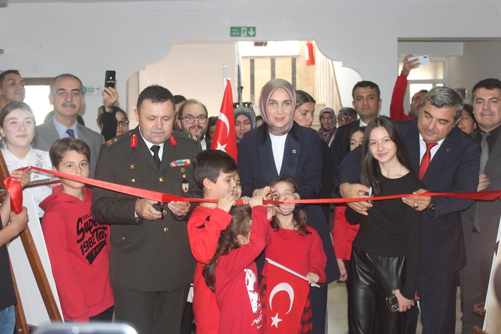 GEÇMİŞTEN GÜNÜMÜZE YEREL GAZETELERİN 100 YILLIK YOLCULUĞU