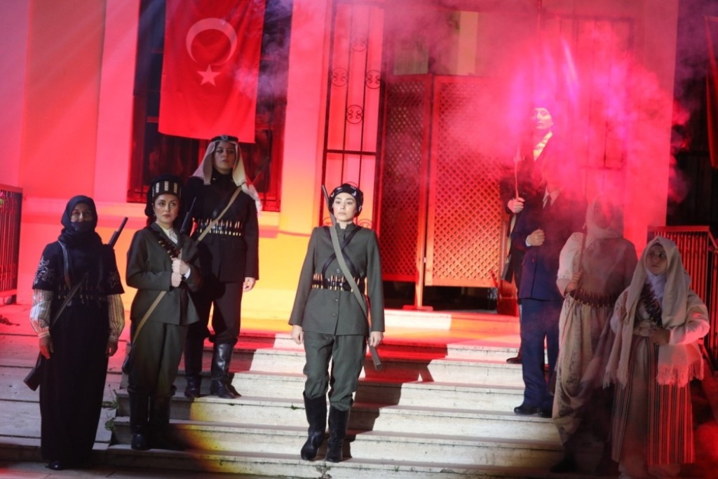 ‘MİLLİ MÜCADELENİN KADIN KAHRAMANLARI’