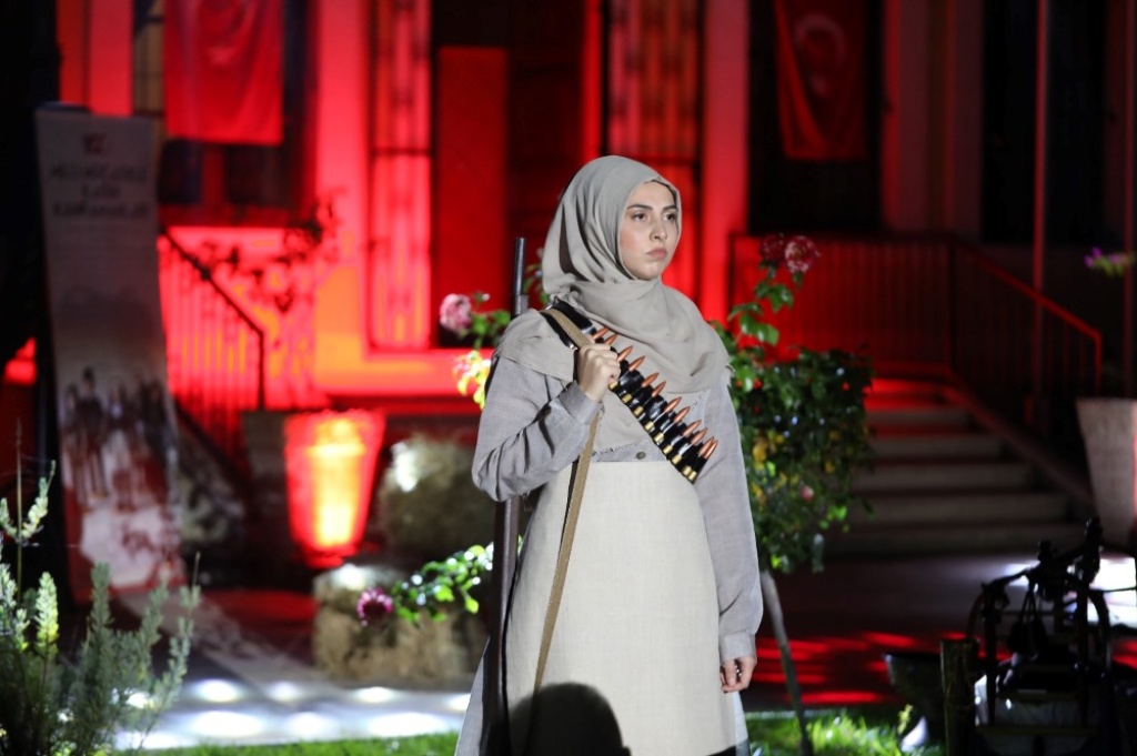 ‘MİLLİ MÜCADELENİN KADIN KAHRAMANLARI’