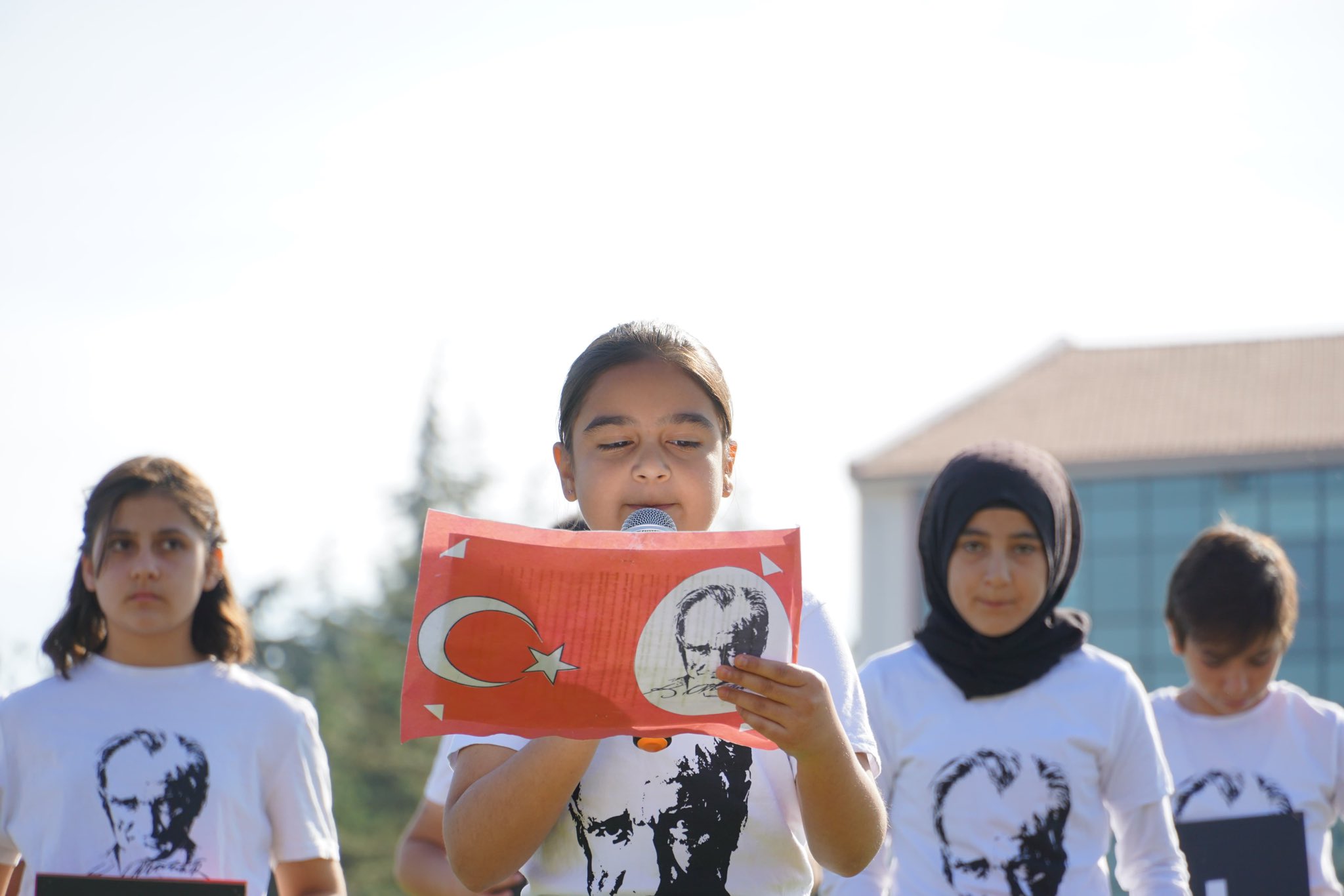 ŞEHUTLU GENÇLERDEN 100 YIL PERFORMANSI
