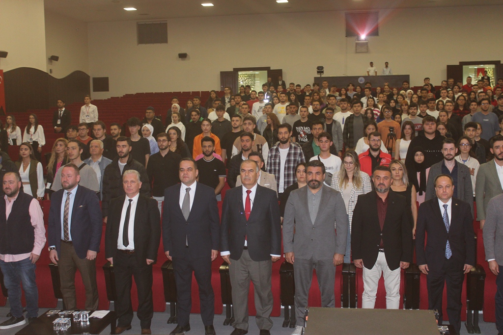 ERBAKAN MALKOÇ AKÜ'DE SEMİNER VERDİ