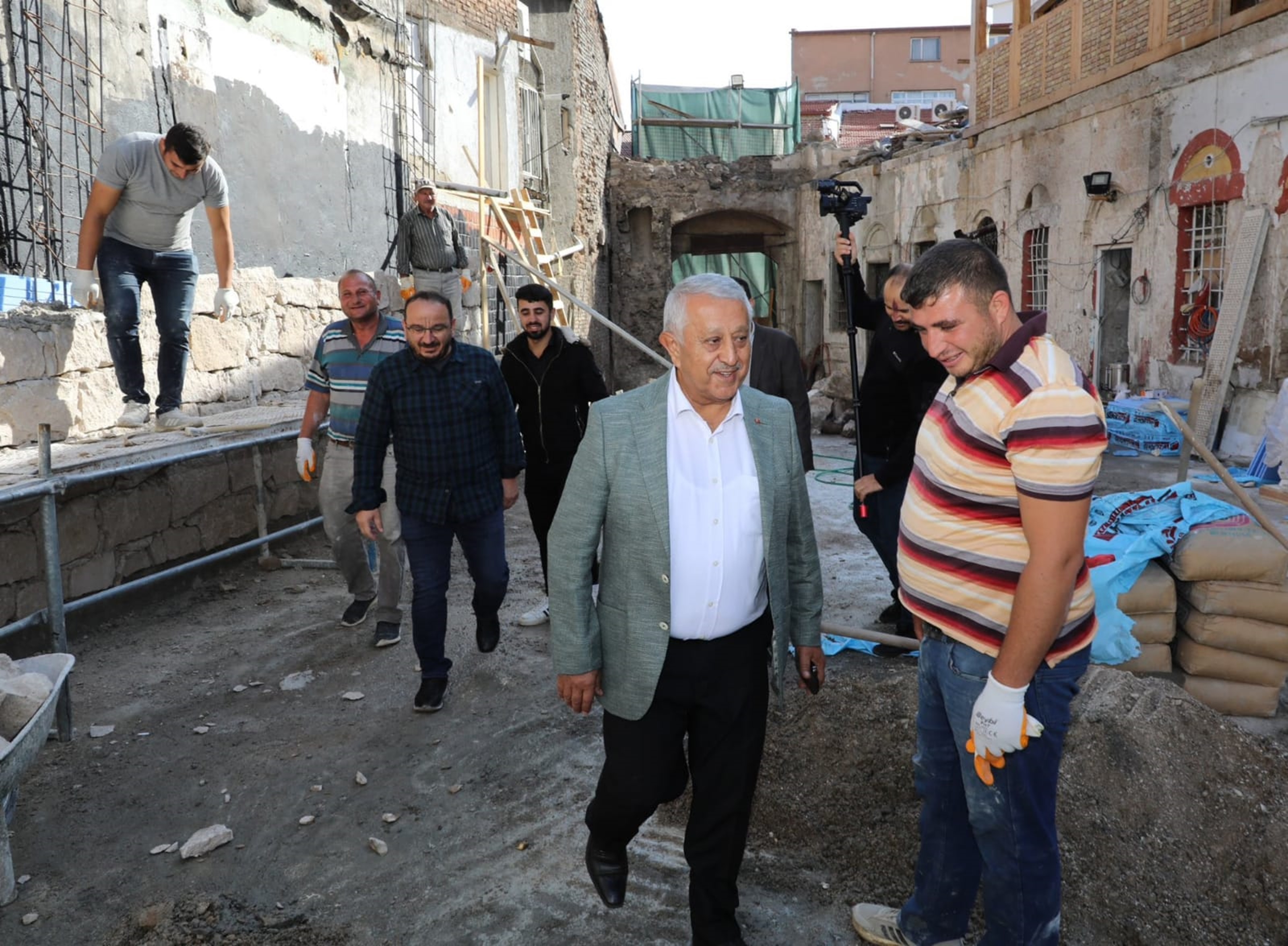 AFYONKARAHİSAR'DA TARİHİ RESTORASYONA  HIZ KESMEDEN DEVAM