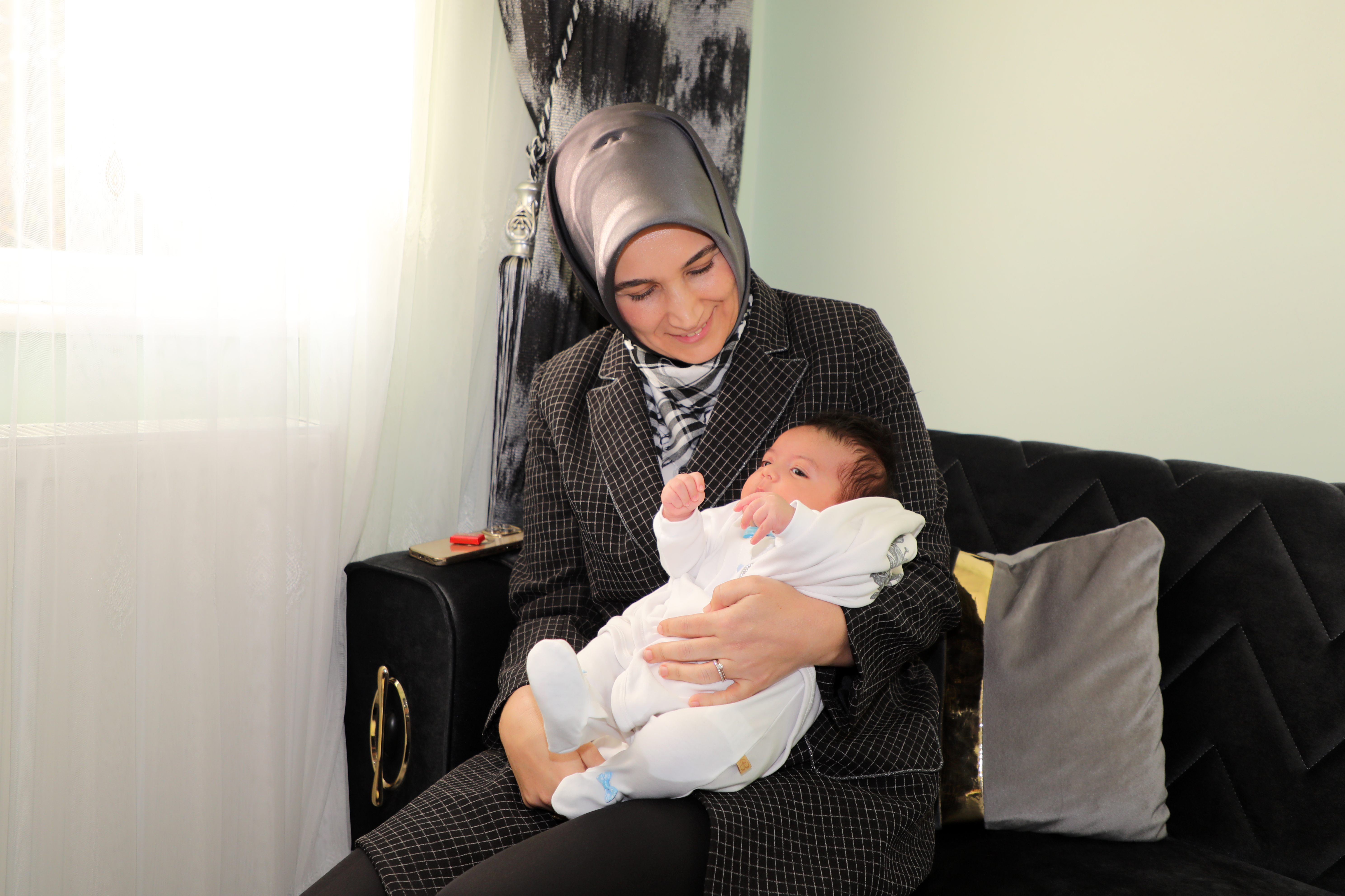 100. YILDA 100 YAŞLI, 100 GEBE VE 100 BEBEK ZİYARETİ