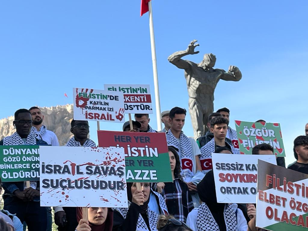 AK PARTİLİ GENÇLERDEN SAY STOP YÜRÜYÜŞÜ