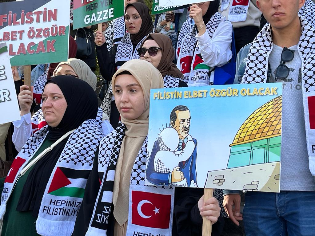 AK PARTİLİ GENÇLERDEN SAY STOP YÜRÜYÜŞÜ