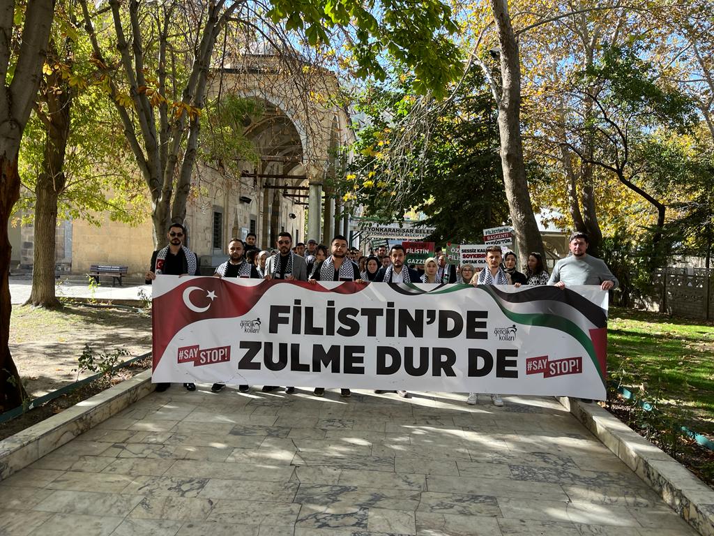 AK PARTİLİ GENÇLERDEN SAY STOP YÜRÜYÜŞÜ