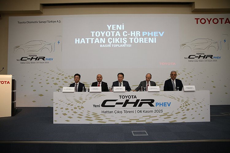 YENİ NESİL TOYOTA C-HR PHEV
