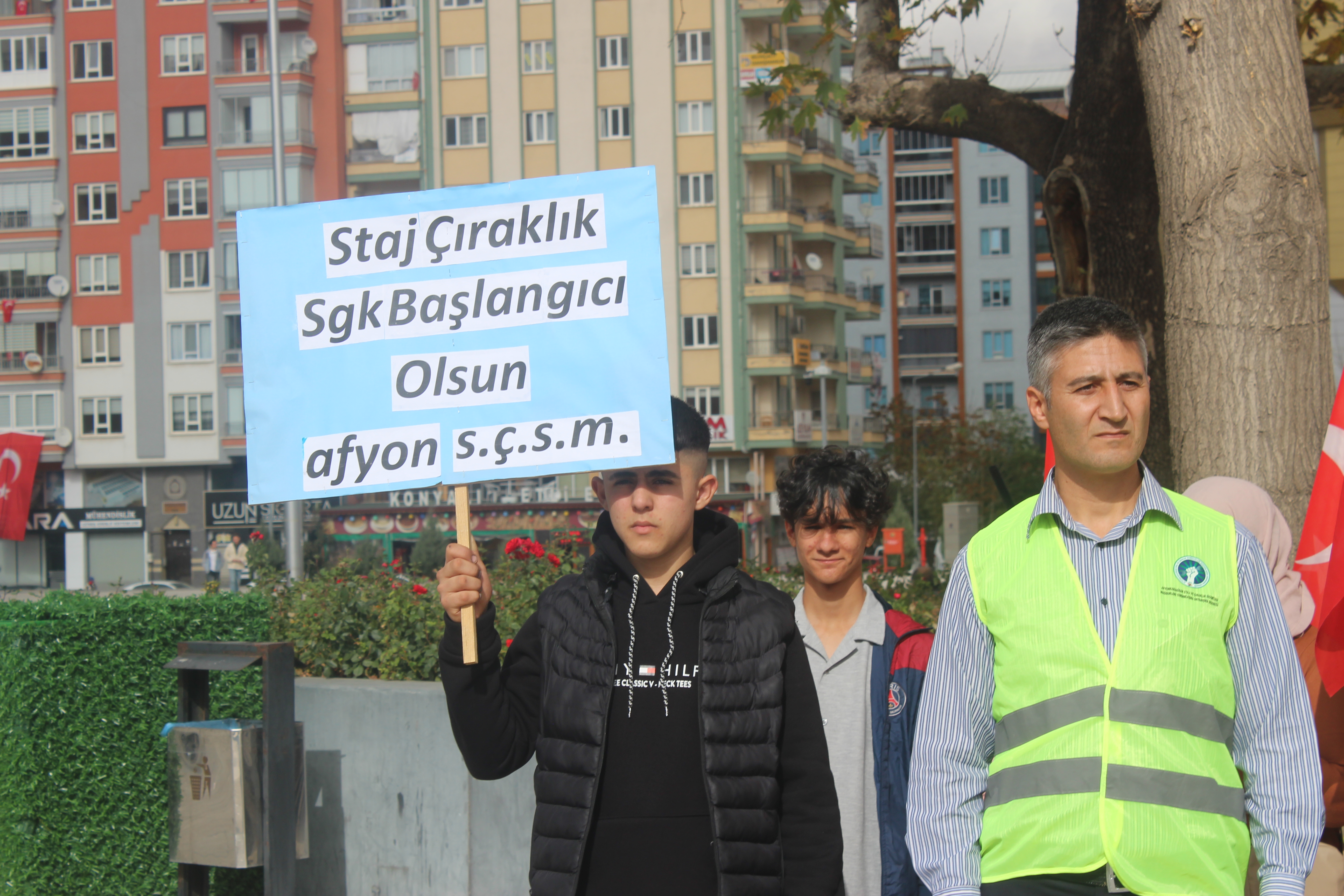 ONLARDA EYT KAPSAMINA GİRMEK İSTİYOR