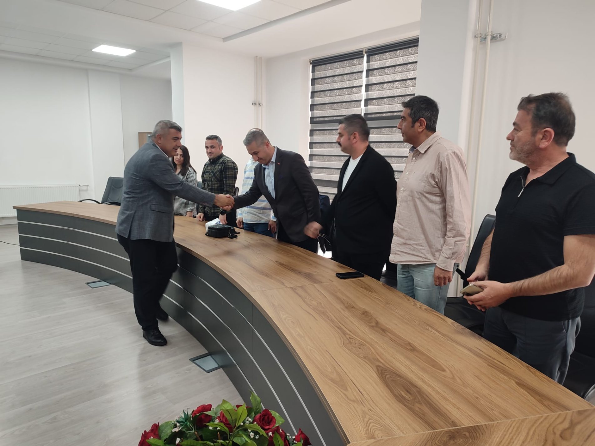 ÖZEL ÖĞRENCİLER İL MÜDÜRÜ SÜNNETCİ'Yİ ZİYARET ETTİ