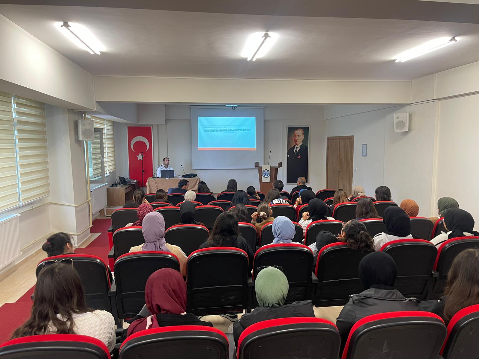 SANDIKLI MYO’DA ÖĞRENCİLERE ÖZEL SEMİNER