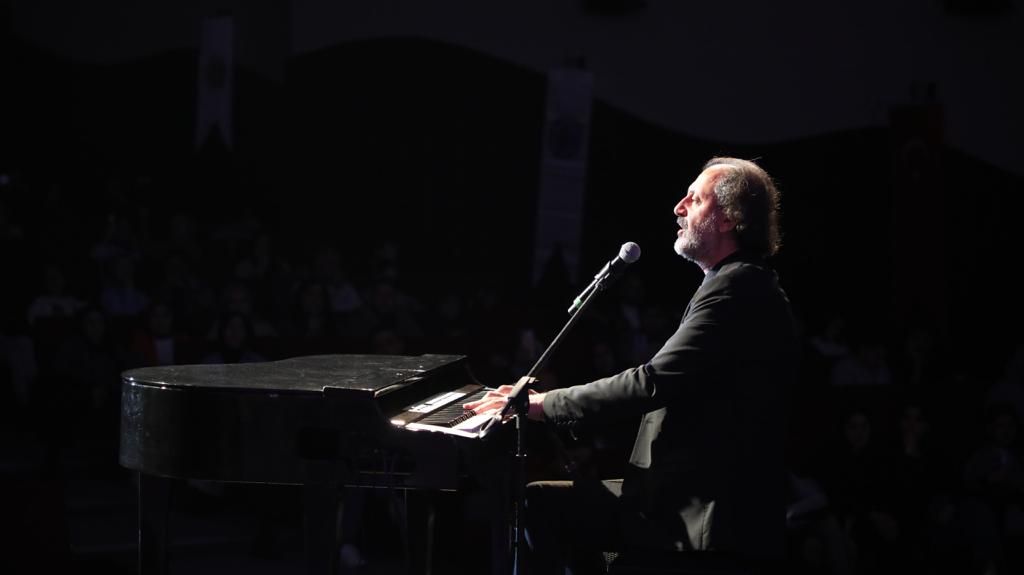 ÜSTAT NECİP FAZIL KISAKÜREK ANILDI