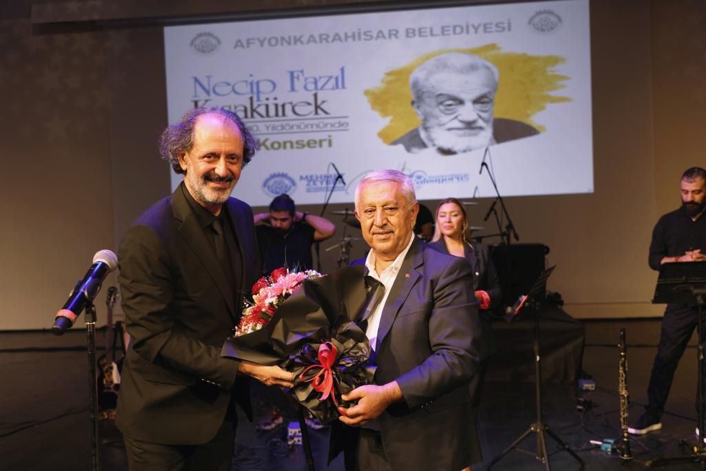 ÜSTAT NECİP FAZIL KISAKÜREK ANILDI