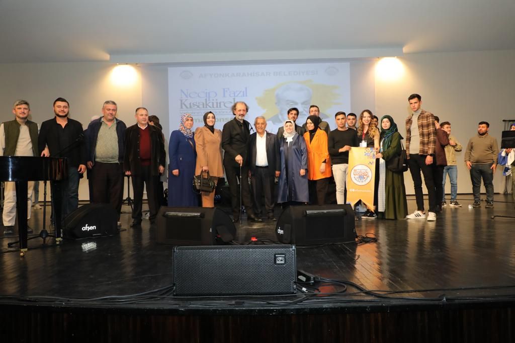 ÜSTAT NECİP FAZIL KISAKÜREK ANILDI