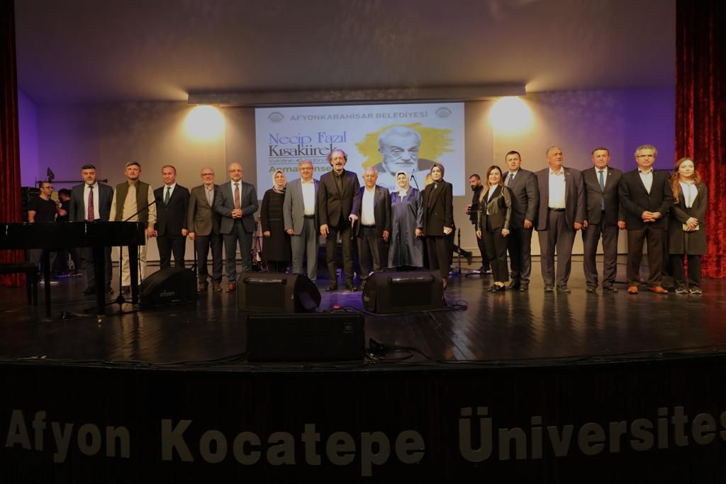 ÜSTAT NECİP FAZIL KISAKÜREK ANILDI