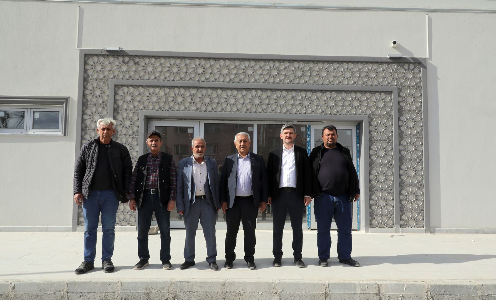 BAŞKAN ZEYBEK ATAKÖY MAHALLESİ'Nİ ZİYARET ETTİ