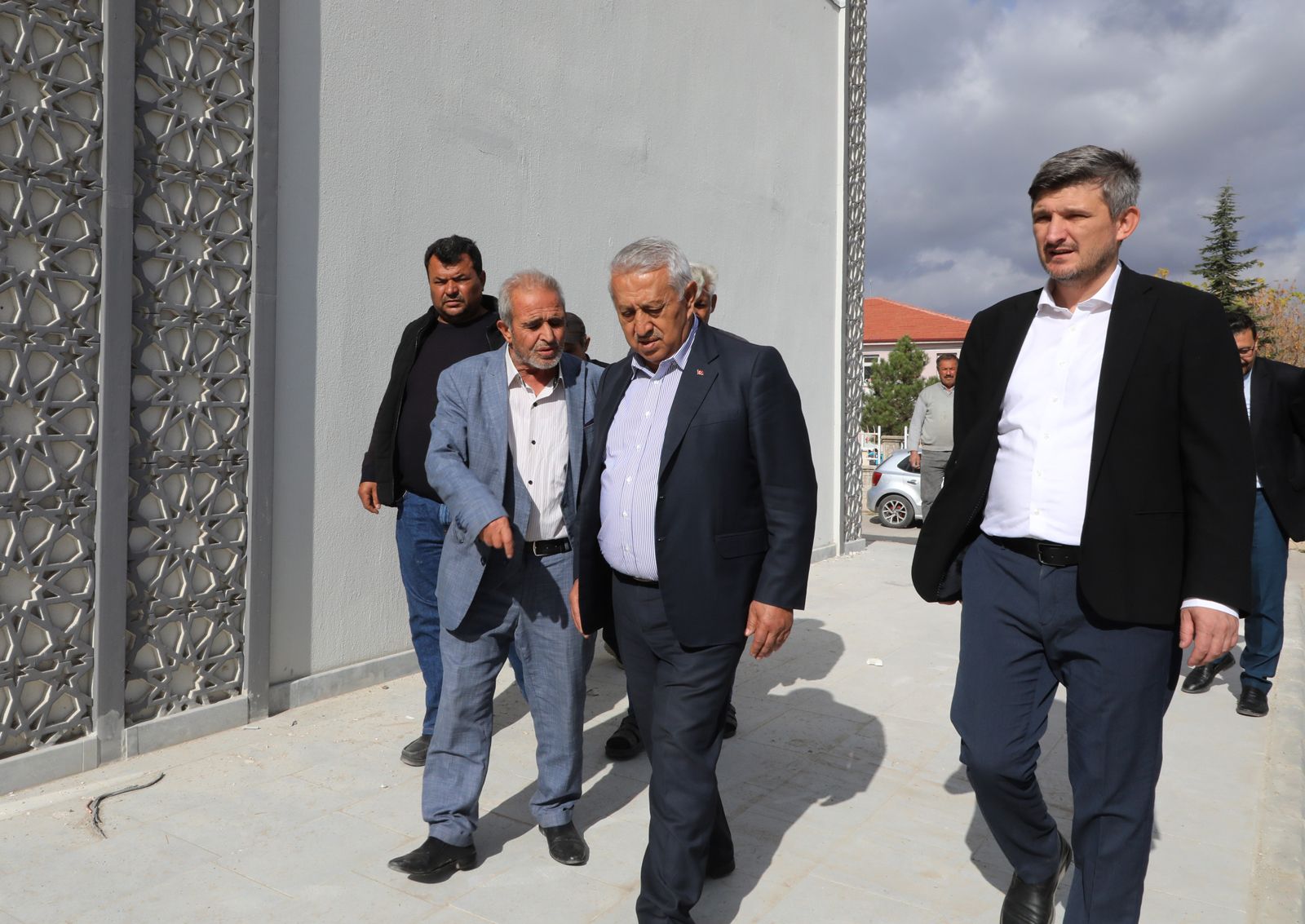 BAŞKAN ZEYBEK ATAKÖY MAHALLESİ'Nİ ZİYARET ETTİ