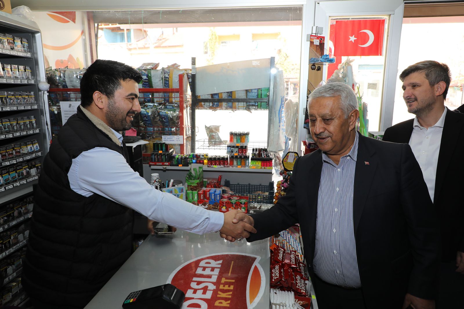 BAŞKAN ZEYBEK ATAKÖY MAHALLESİ'Nİ ZİYARET ETTİ