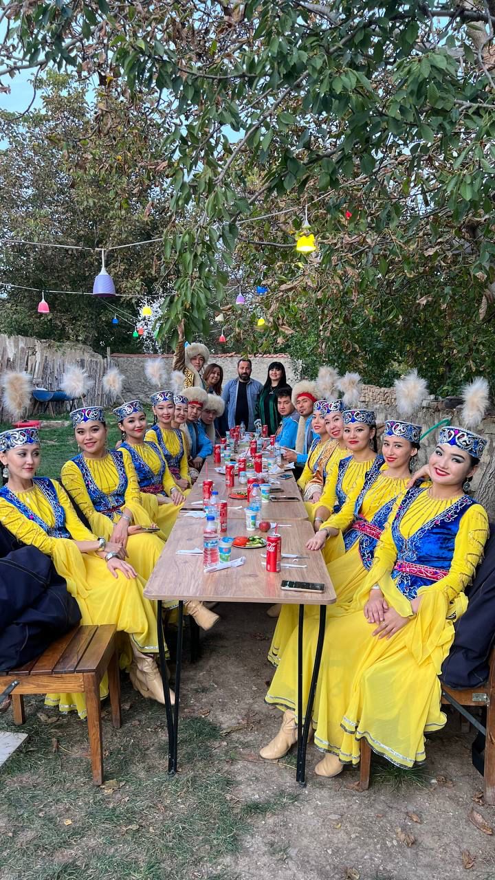 MANAS, KRAL MİDAS'A KONUK OLDU