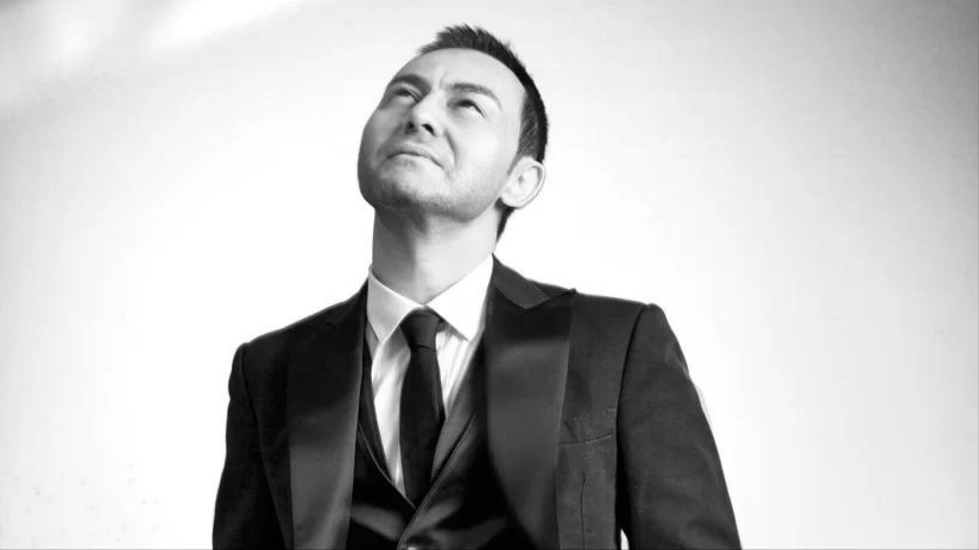 Serdar Ortaç'tan Flaş Açıklama