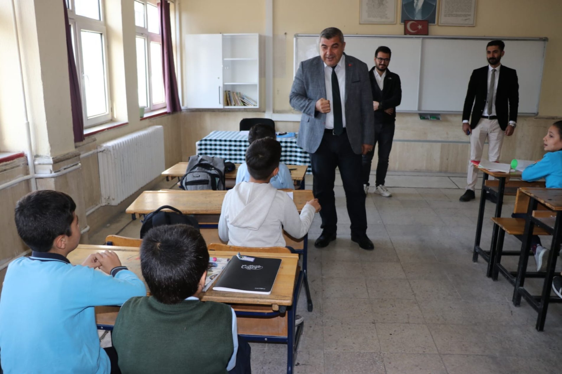 İL MÜDÜRÜ SÜNNETCİ GEBECELER’DE İNCELEMELERDE BULUNDU