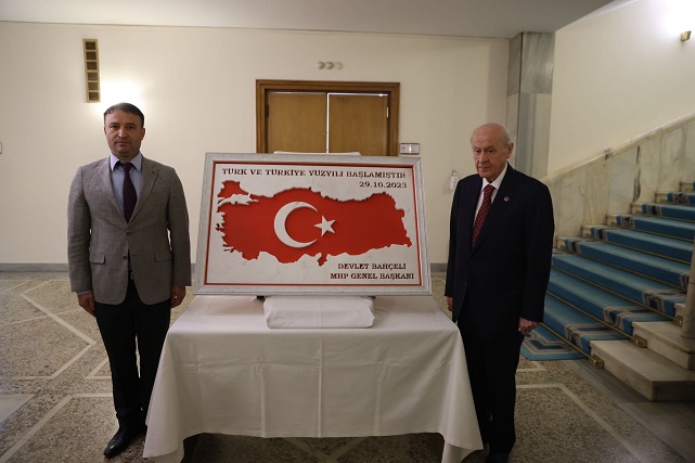 MHP AFYONKARAHİSAR İL BAŞKANLIĞINDAN ANLAMLI HEDİYE