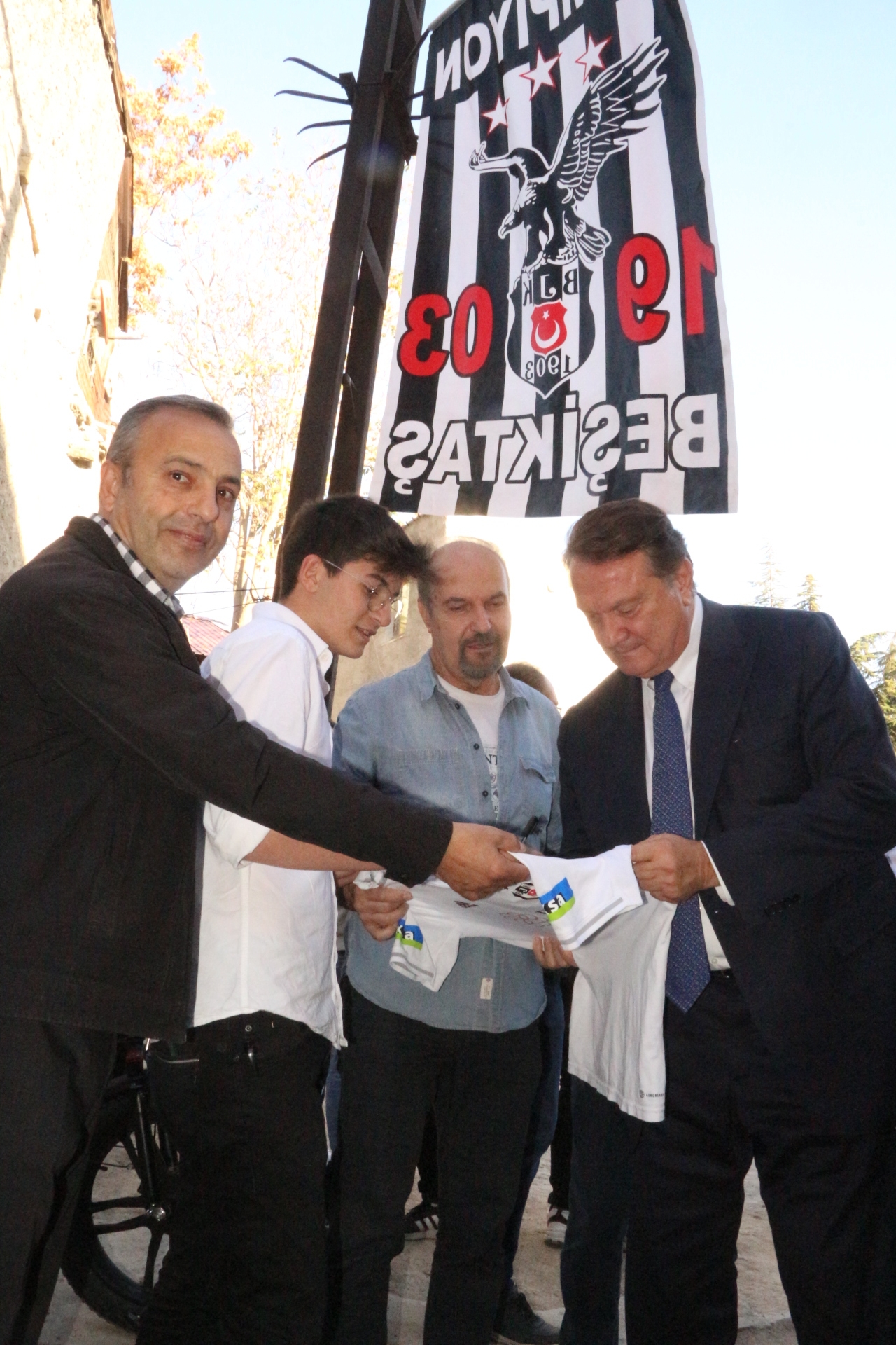 BJK Başkan Adayı Arat, Afyonkarahisar'da