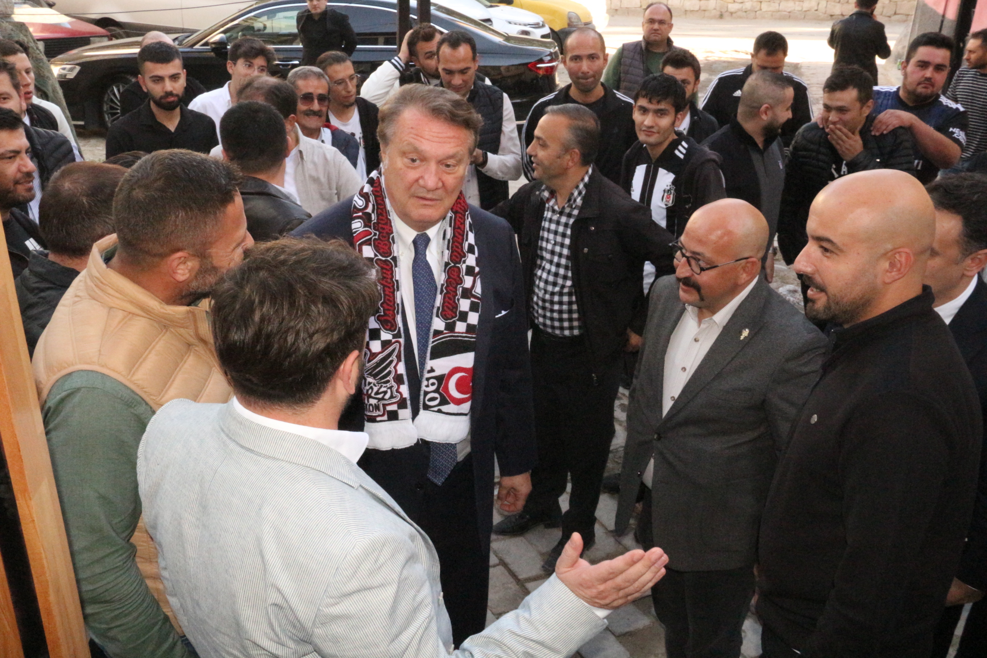 BJK Başkan Adayı Arat, Afyonkarahisar'da