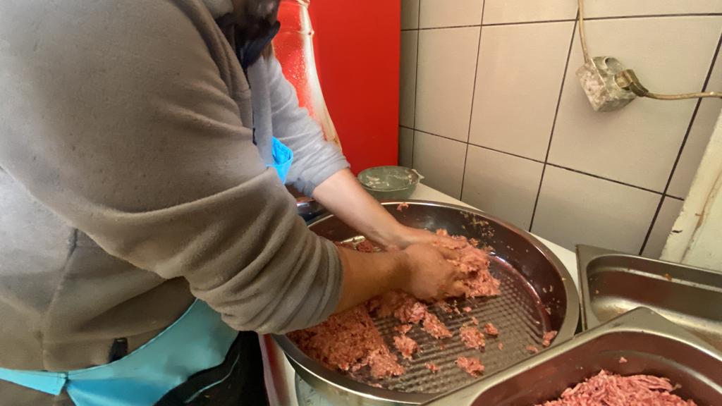 Konya'nın Tarihi Lezzetini  kale manzarası eşliğinde tatmak bir  başka
