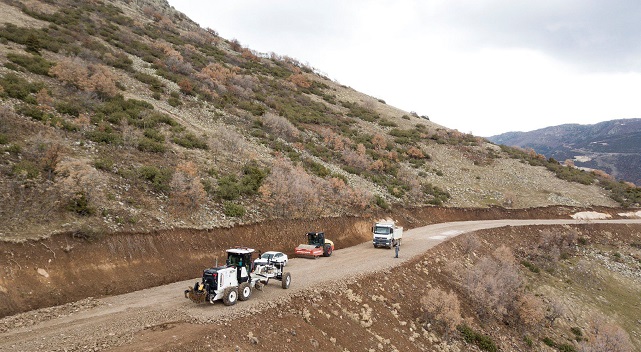 İL ÖZEL İDARESİ ÇALIŞMALARINA ARALIKSIZ DEVAM EDİYOR
