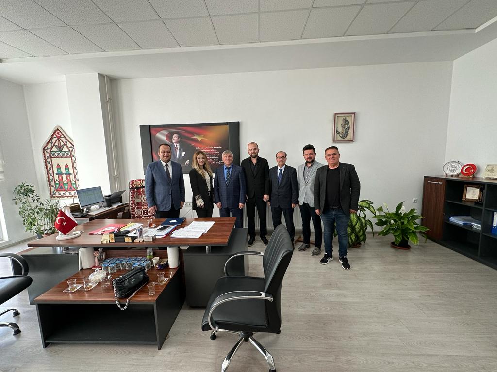 İŞ İNSANLARINDAN MEM 'E ZİYARET