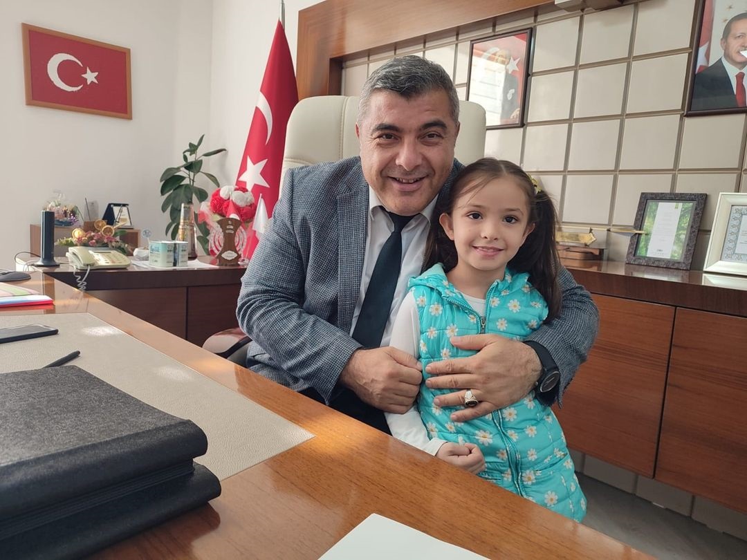 Okul Aile Birliği başkanı ve üyeleri ziyaret etti