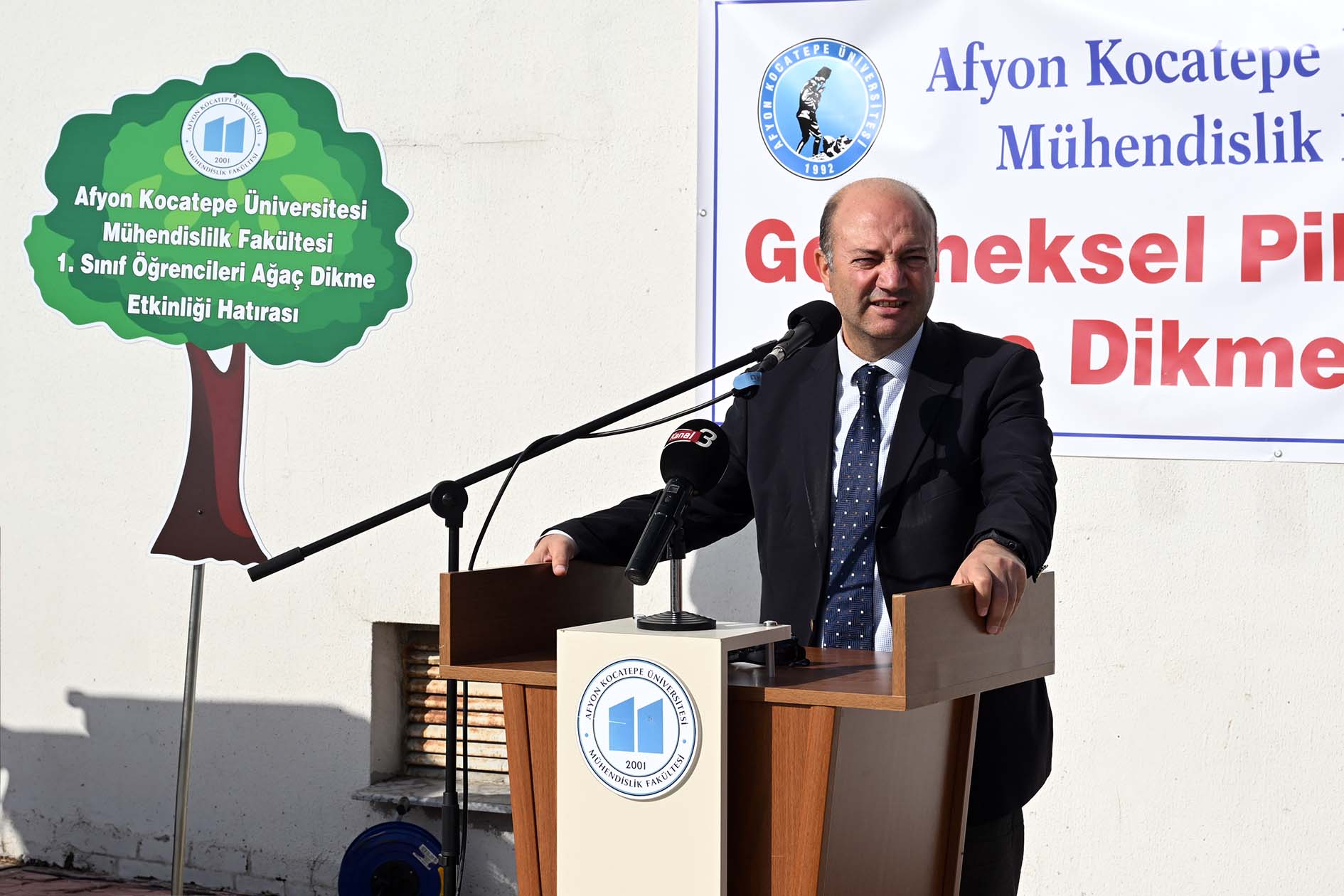MÜHENDİSLİK FAKÜLTESİNDE ÇİFTE ETKİNLİK