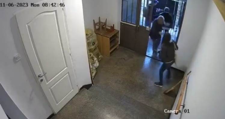 MİRAS YÜZÜNDEN TEYZESİNİ