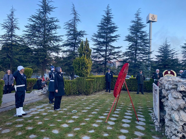 AFYONKARAHİSAR HALKI ATASINI ANDI