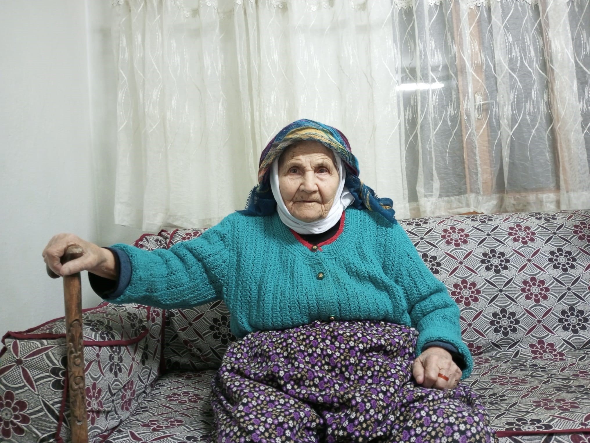 7 Çocuk Ve 100'e Yakın Torun Sahibi Keziban Nine