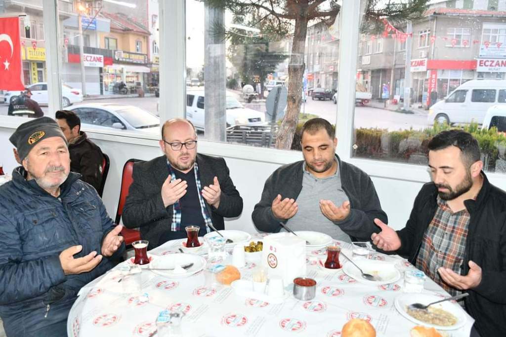 Başkan Şahin'den Sabah Keşkeği